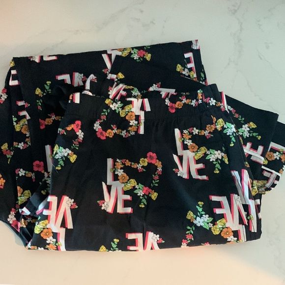 NWT Victoria’s Secret PJ Pants - Picture 2 of 12